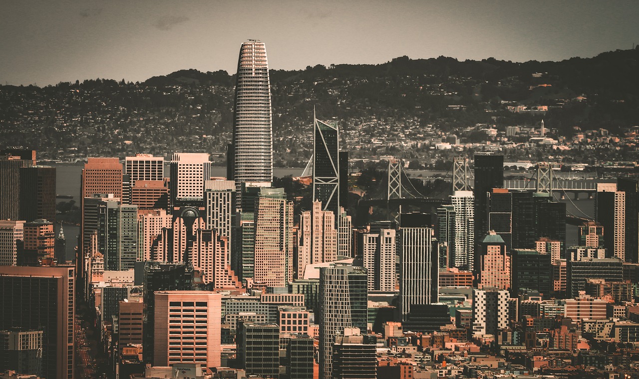 類似的合作 類似的合作